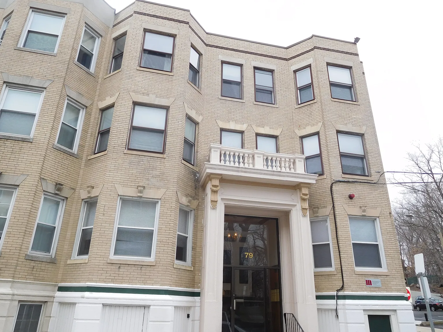 76-79 Gordon St — Photo 1