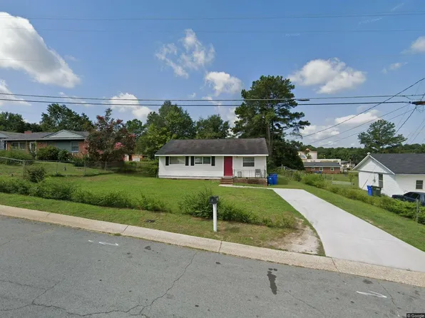 2006 Poinciana Ln, Fayetteville, NC 28306