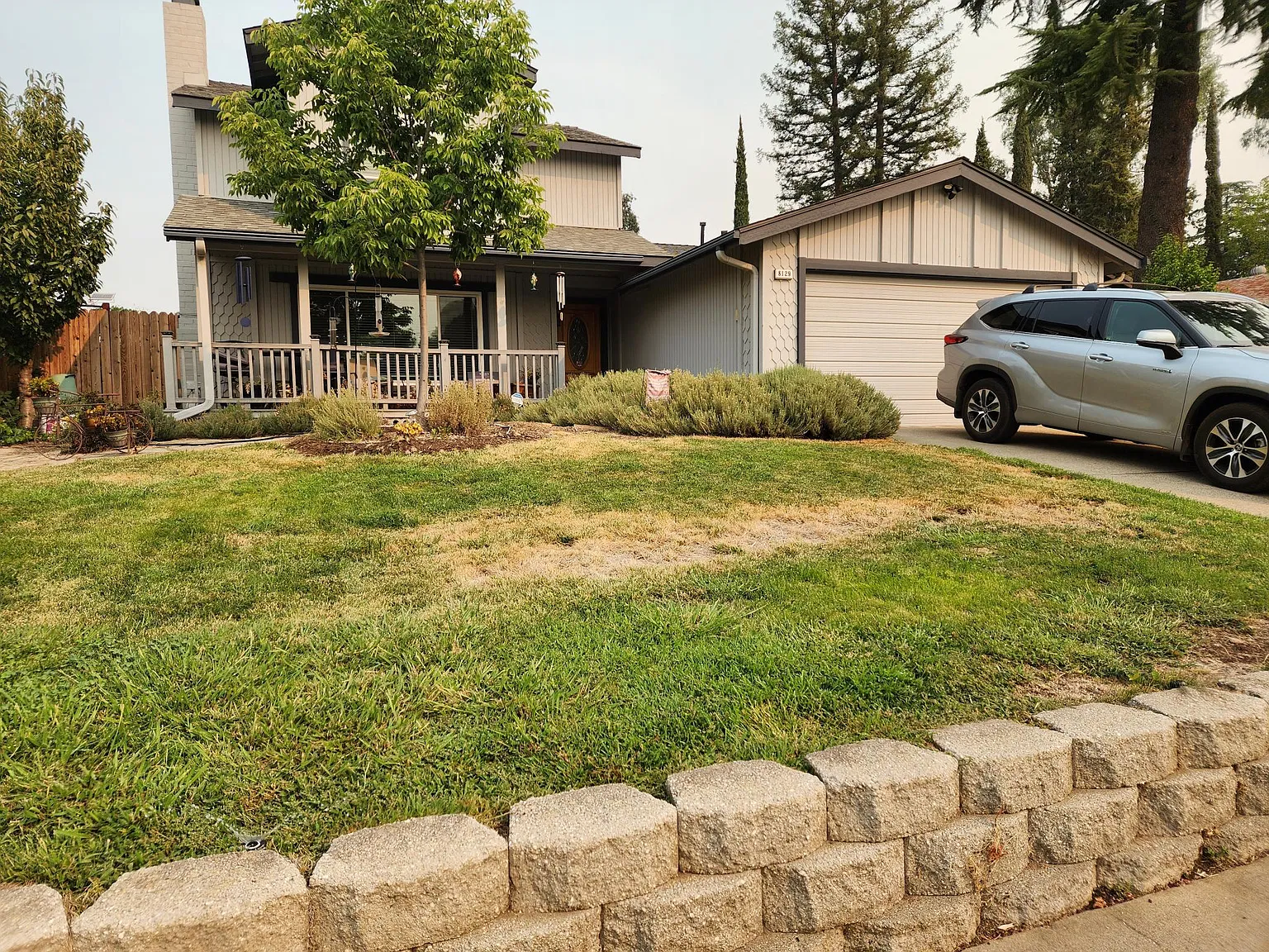 8129 Forest Oak Way — Photo 1