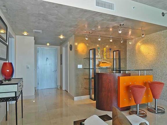 4th image of 520 West Ave APT 02203
