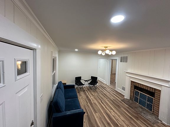 2nd image of 300 Rogers Ave
