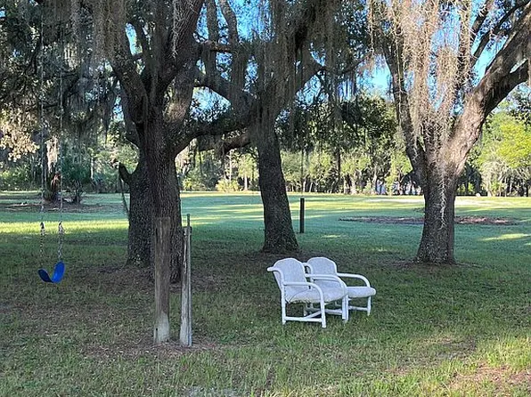 10452 NE 212th Ln, Fort Mc Coy, FL 32134