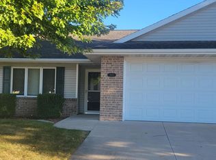 4910 Elmer Ln #2, Manitowoc, WI 54220