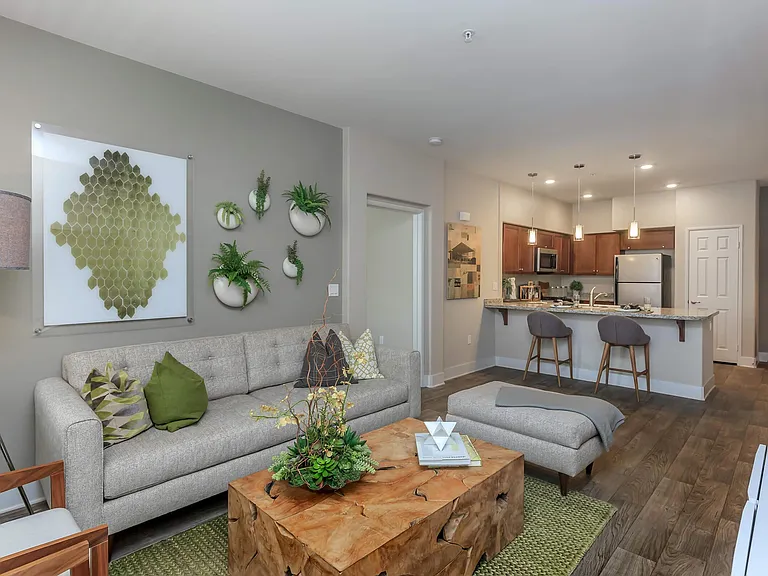 Sendero Gateway Apartment Homes — Photo 32