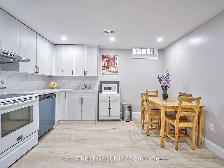 169 Killian Rd #A — Photo 15