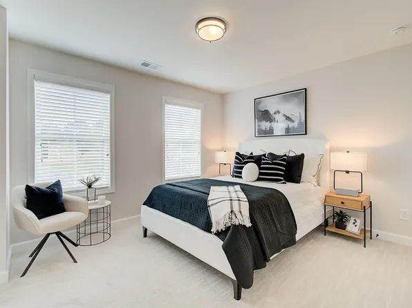 3330 Cranston Ln, Kennesaw, GA