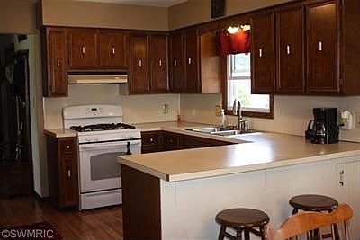 5th image of 4085 Lucaya Ct SW