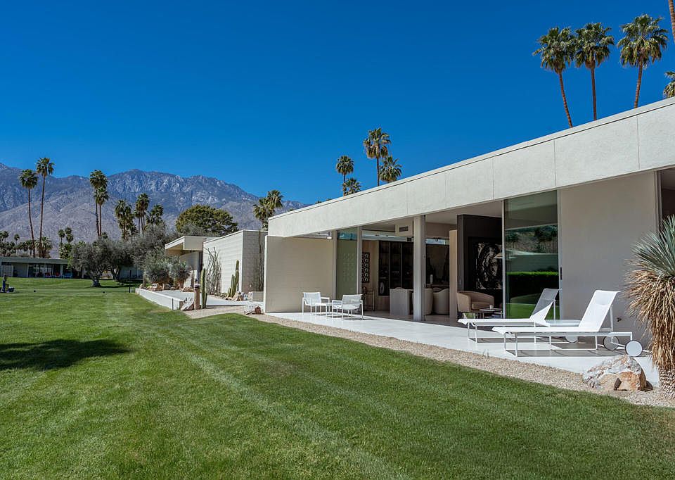 1st image of 205 Desert Lakes Dr