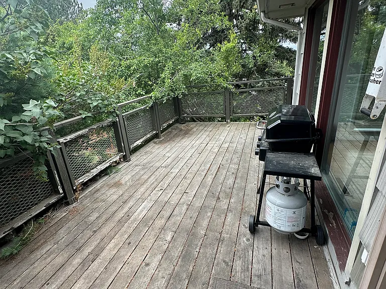 1725 NE Upper Dr — Photo 32