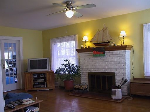 Living Room w/ Fireplace