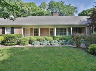 1818 Knollwood Rd, Louisville, KY 40207
