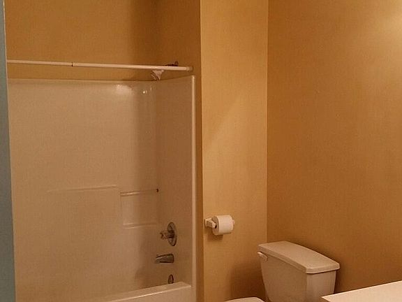 4th image of 1445 Ford Rd