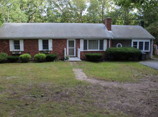 69 Gully Ln, Sandwich, MA 02563