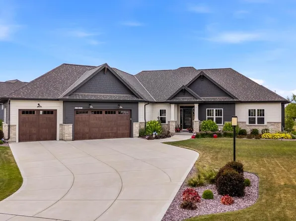 W198N4971 Hickory STREET, Menomonee Falls, WI 53051