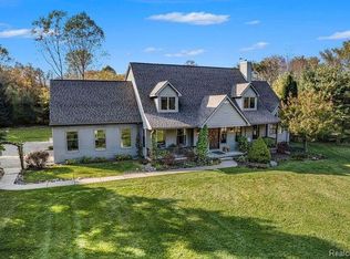 10399 Allen Rd, Clarkston, MI 48348