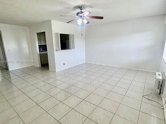 2nd image of 202 Mansfield E #E