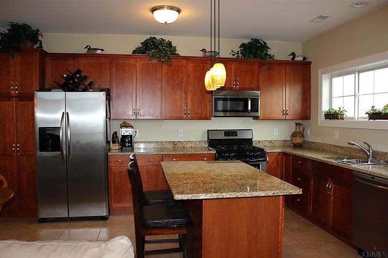 2nd image of 408 VLY POINTE Drive