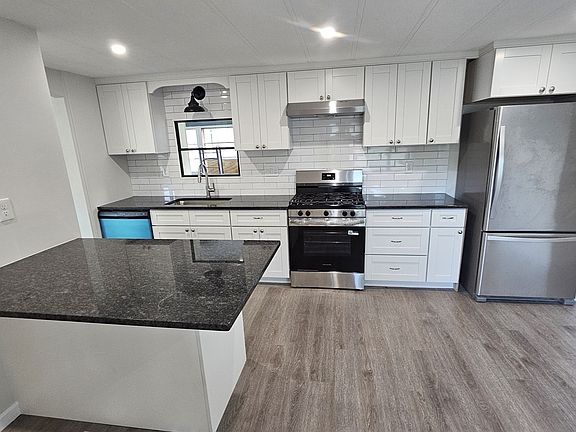 4th image of 73 Victoria Ln