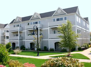 665 Metacom Ave UNIT 8, Bristol, RI 02809