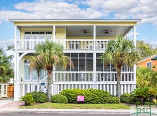 14 10th St, Tybee Island, GA 31328