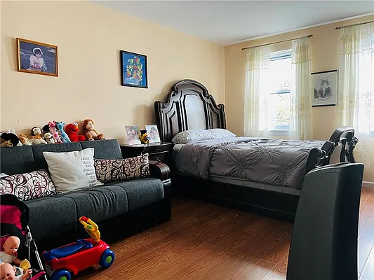 Sold by Homes R Us Realty Of NY Inc | media 5