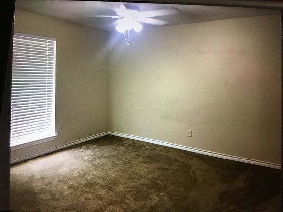 3rd image of 8401 Yorkshire Dr