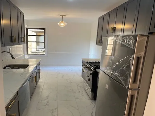 71 Ocean Pkwy APT 6A, Brooklyn, NY 11218