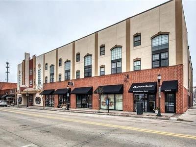 319 SE Douglas St APT 202, Lees Summit, MO, 64063