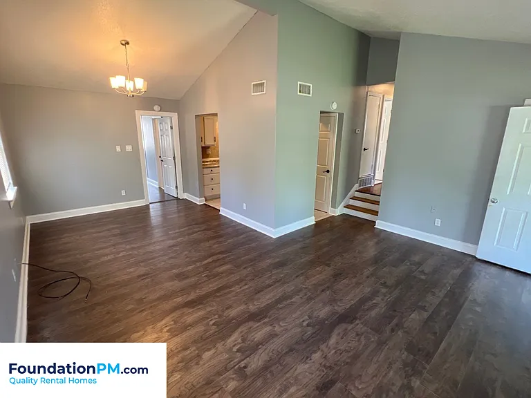 4347 Melwood St — Photo 4