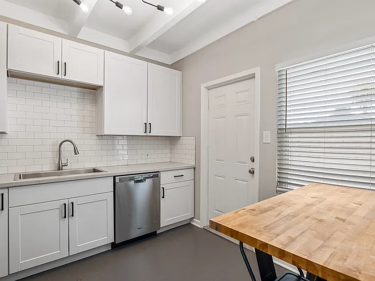 2242 N Dayton St #4 — Photo 9