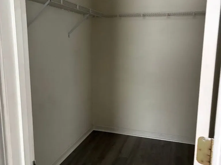 8021 Pleasant Point Ln — Photo 10