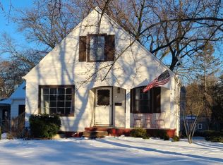 307 S Lorraine Rd, Wheaton, IL 60187