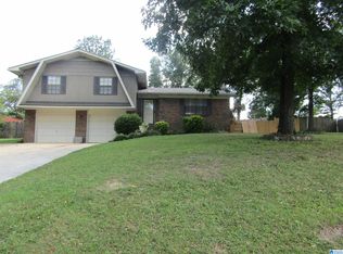 1306 Barry Rd, Anniston, AL 36206