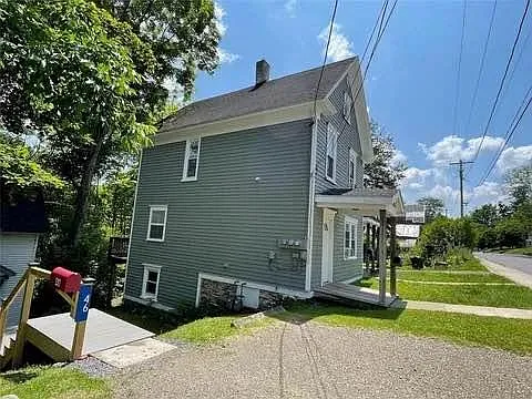 44 Clinton St — Photo 3