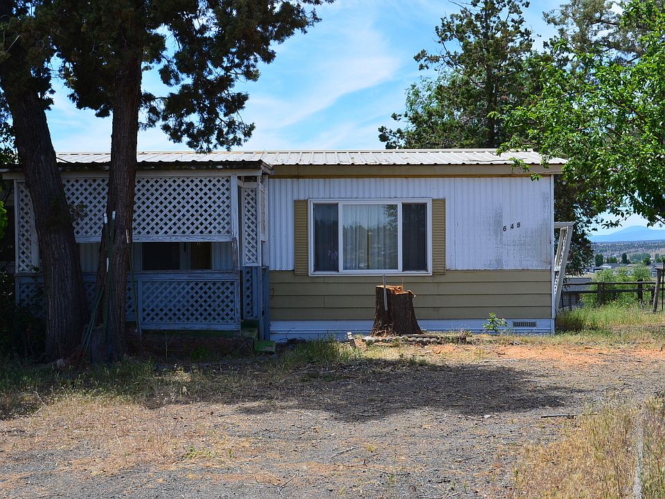 1st image of 648 NE Bean Dr