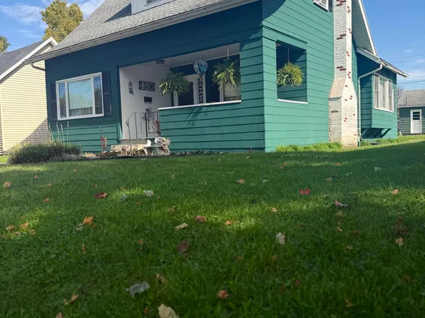 504 S Buchanan St, Wapakoneta, OH 45895