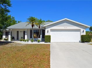 4133 Prairie View Dr, Sarasota, FL 34232
