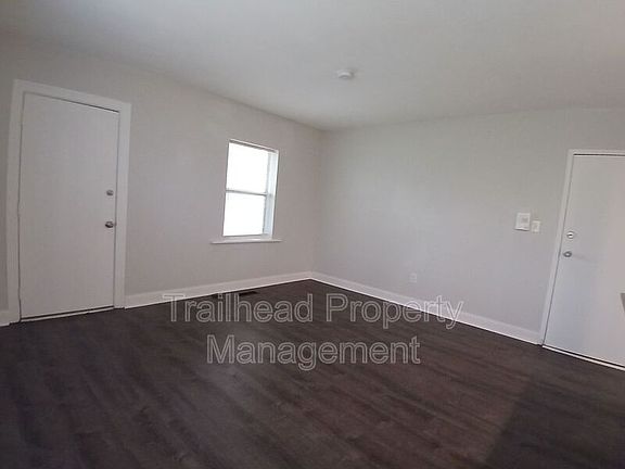 3rd image of 2727 Campbell St #2SE