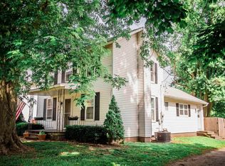129 E High St, Mendon, IL 62351