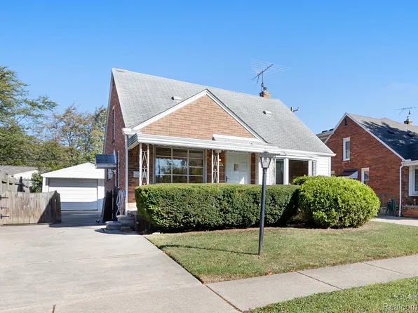 13460 Chestnut St, Southgate, MI 48195