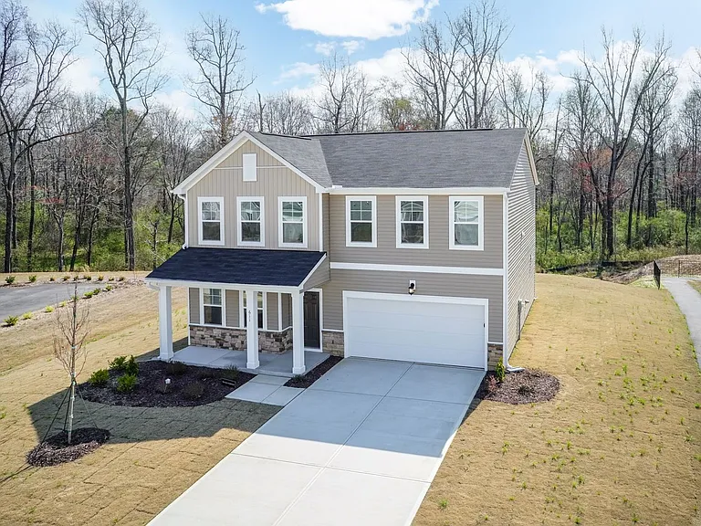 611 Roy Adams Rd — Photo 1
