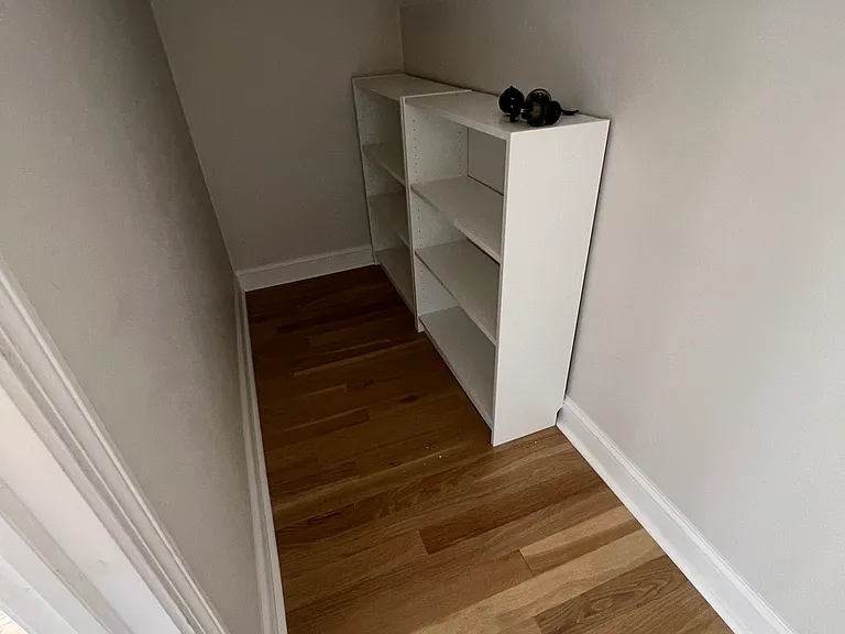 12 York St #1 — Photo 11