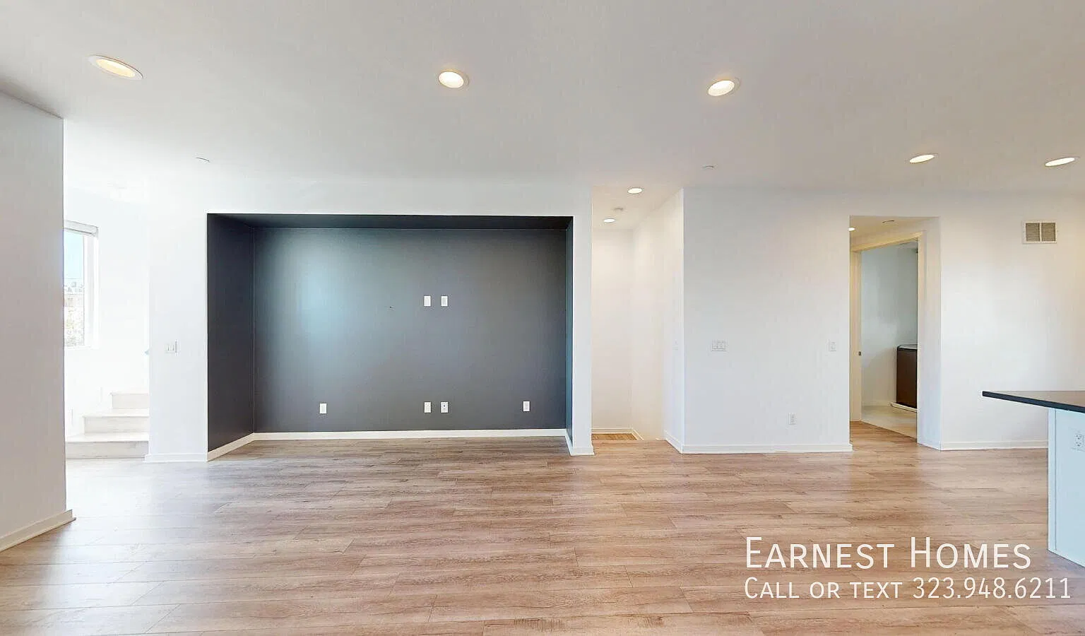 Modern 3-Bedroom Valley Glen Home with Rooftop Deck, Balcony & Laundry Room — Photo 4