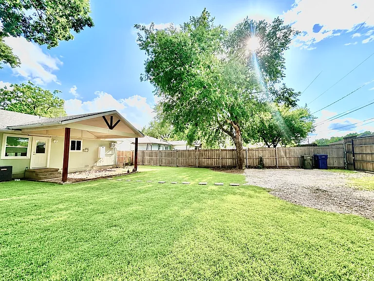733 Morris Dr — Photo 18