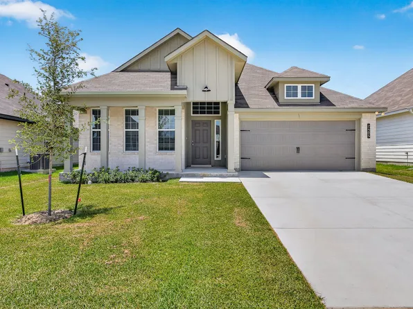 2405 Rooke Rd, Bryan, TX 77807