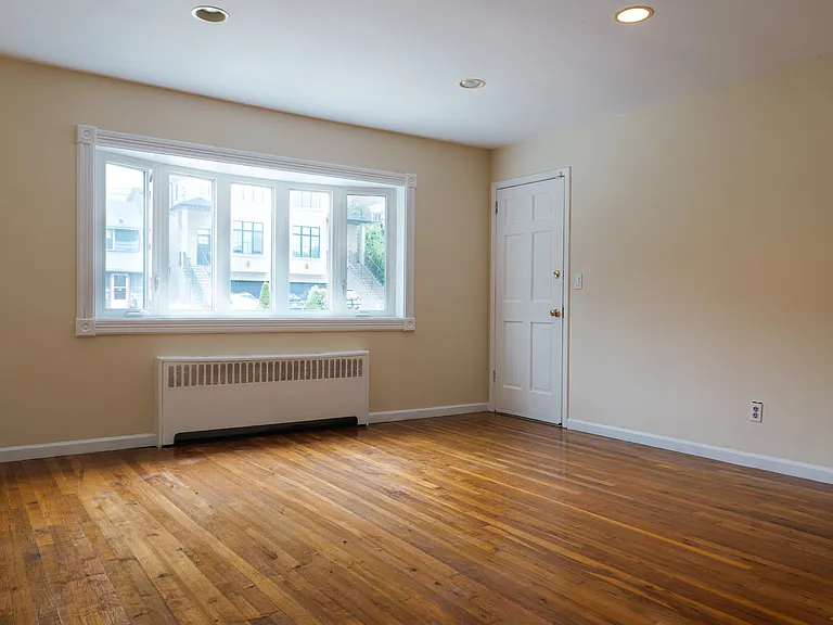 218 E Brinkerhoff Ave — Photo 5