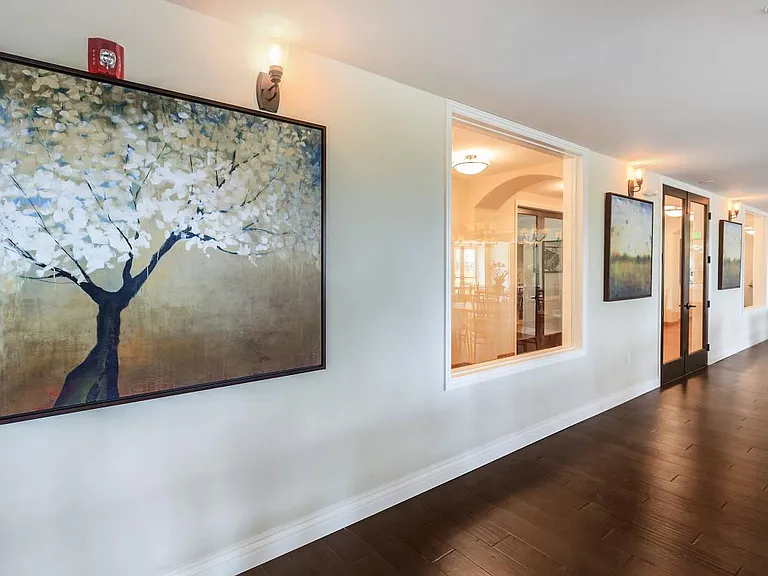 Avia La Jolla — Photo 113