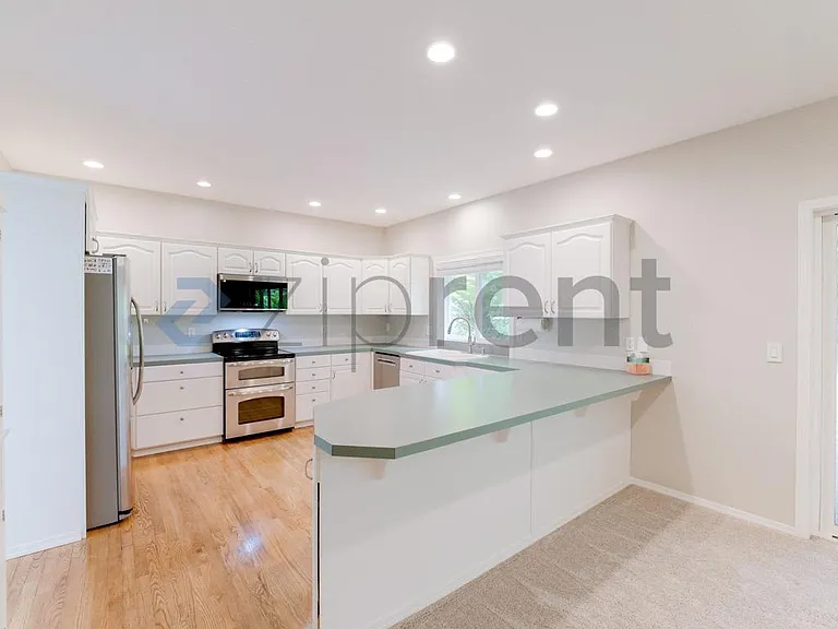 3602 59th St NW — Photo 9