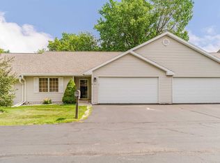 465 W Packer Ave, Oshkosh, WI 54901