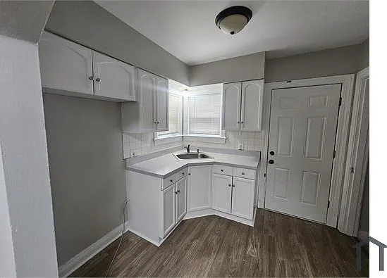 1812 Oregon Ave — Photo 14